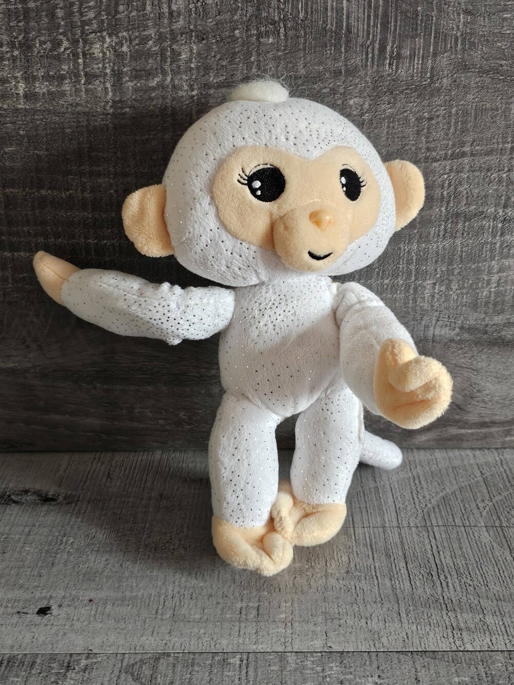 Fingerlings White Glitter Monkey Plush Stuffed Animal Zoo Jungle 8" Lovey